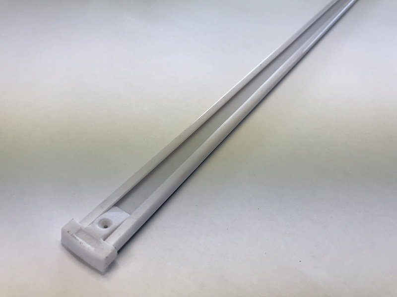 SG50 LED Light Track (Magnetic) 900LI2000 - White 1 SG50 LED Light Track (Magnetic) 900LI2000 - White
