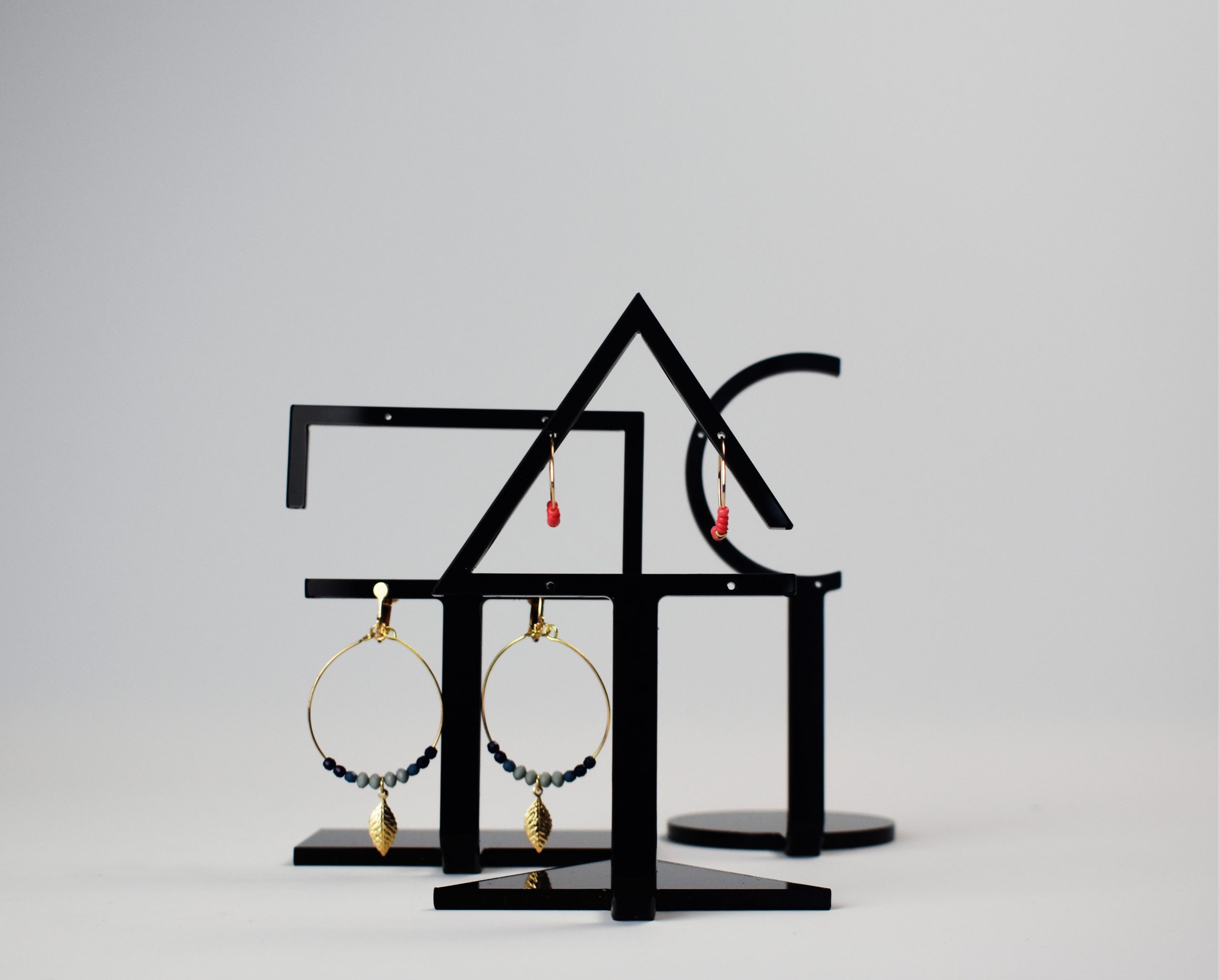 Earring Display Stand. Triangle. Black 2 Earring Display Stand. Triangle. Black - Image 2